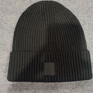 Rhône Women’s Aurora Patch Beanie | one size | color: black